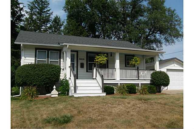 5609 Clark Blvd, Des Moines, IA 50311 - photo 1