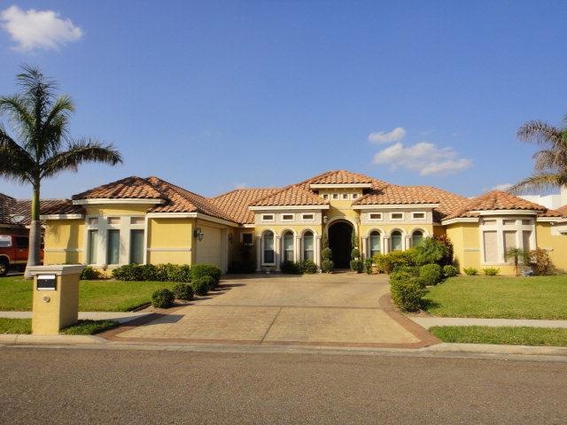 2207 W Rhin Dr, Edinburg, TX 78539 - photo 1