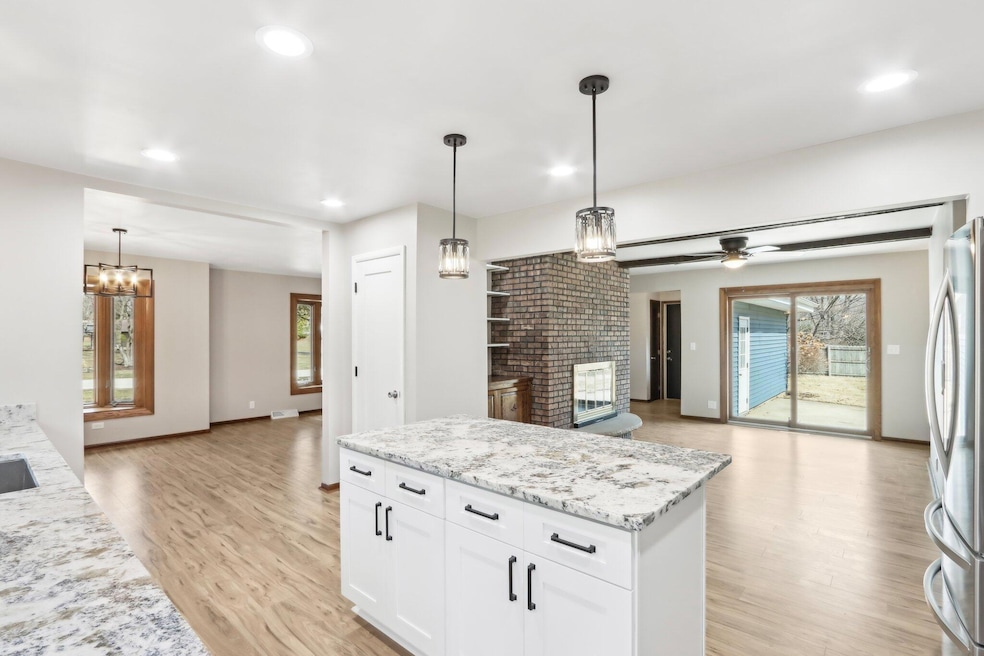 OPEN LIVING SPACE