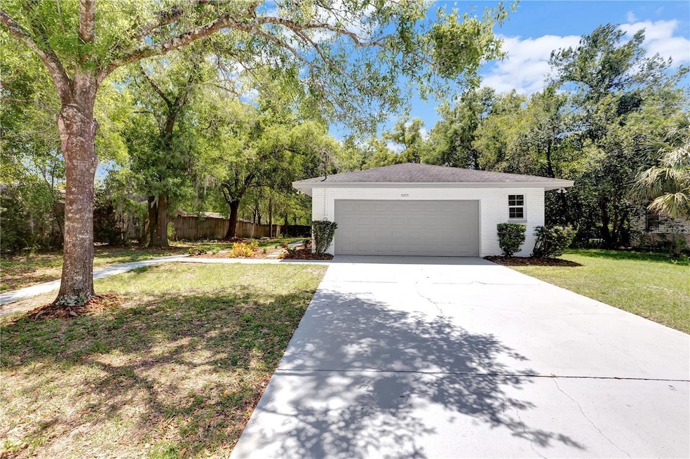 5205 E 131st Ave, Temple Terrace, FL 33617 - photo 1