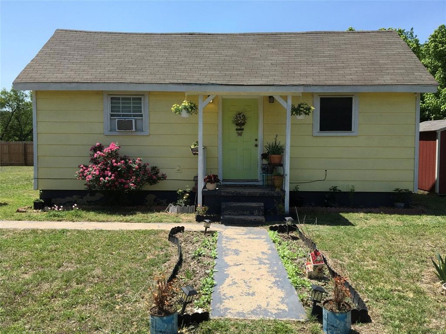 313 Front St, Weatherford, TX 76086 - photo 1