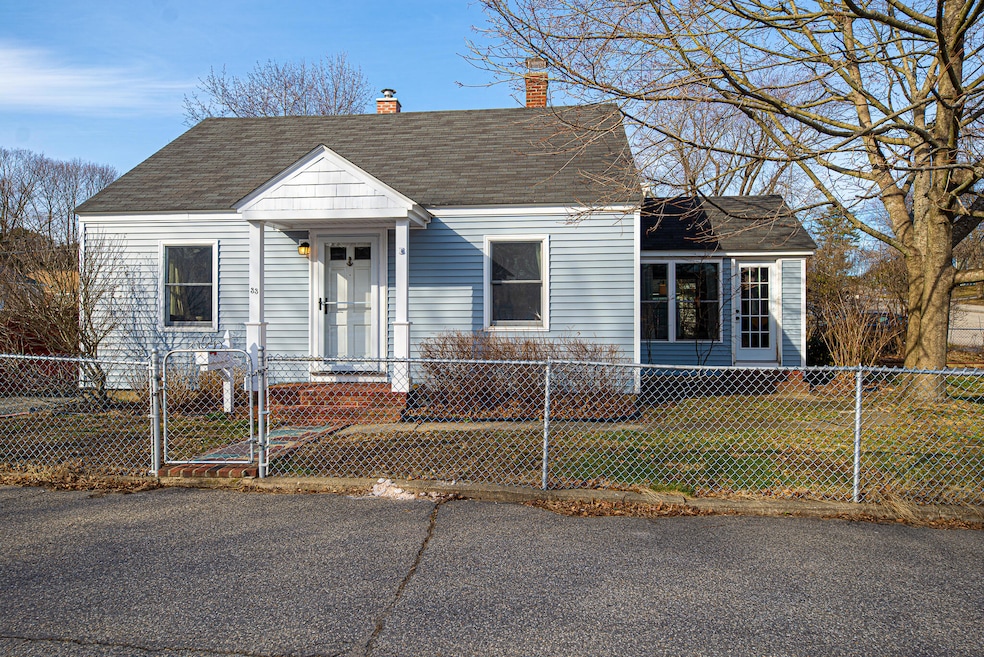 33 Goodrich St, Kittery, ME 03904 - photo 1