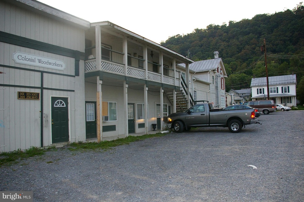 270 N Washington St unit F/G, Berkeley Springs, WV 25411 - photo 1