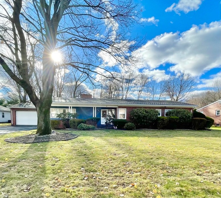 16 Laura Ln, Holyoke, MA 01040 - photo 1