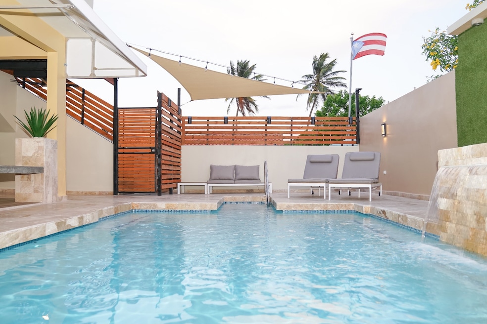 61 Atlántico Ave, Arecibo, PR 00612 - photo 1