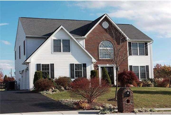 508 Pleasant View Dr, Douglassville, PA 19518 - photo 1