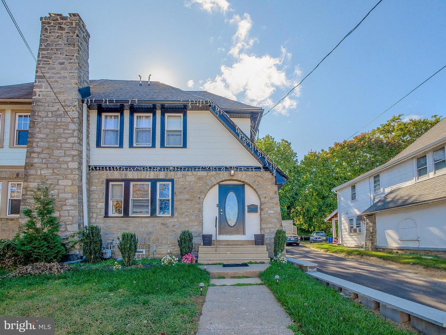 4328 Woodland Ave, Drexel Hill, PA 19026 - photo 1