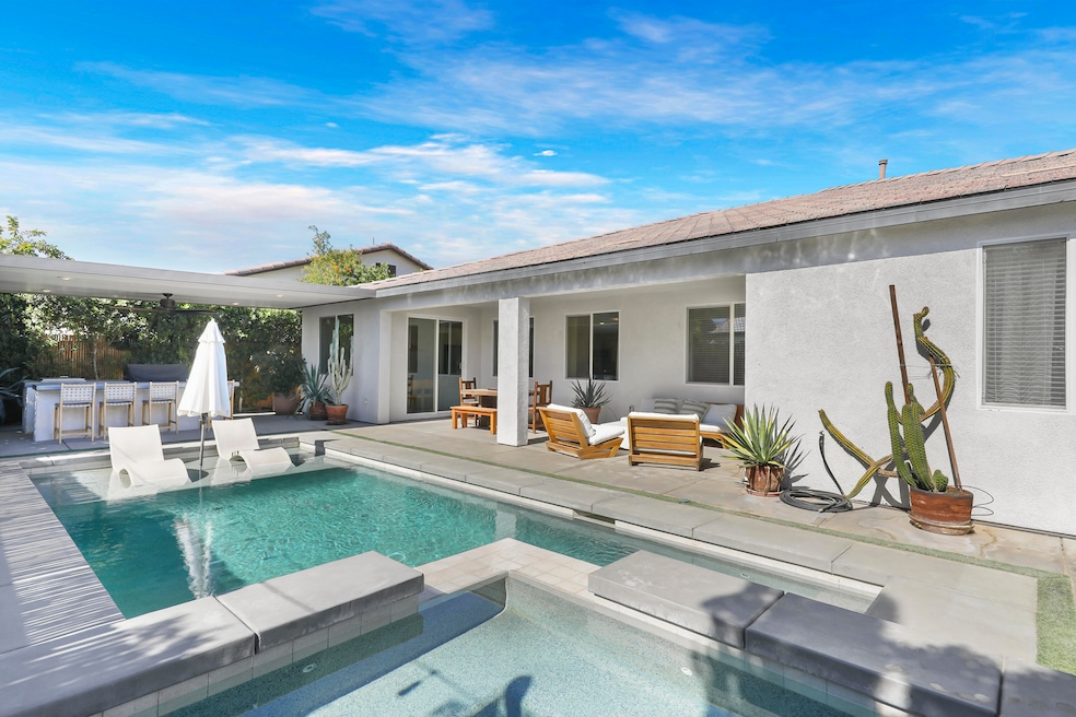 Under Contract $829,999