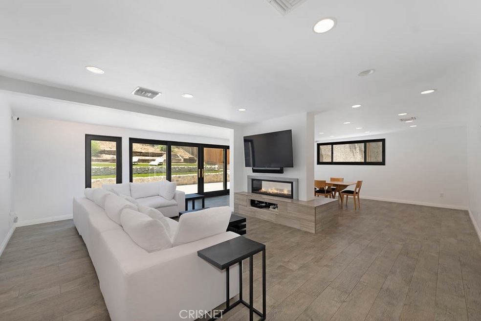 4741 San Feliciano Dr, Woodland Hills, CA 91364 - photo 1