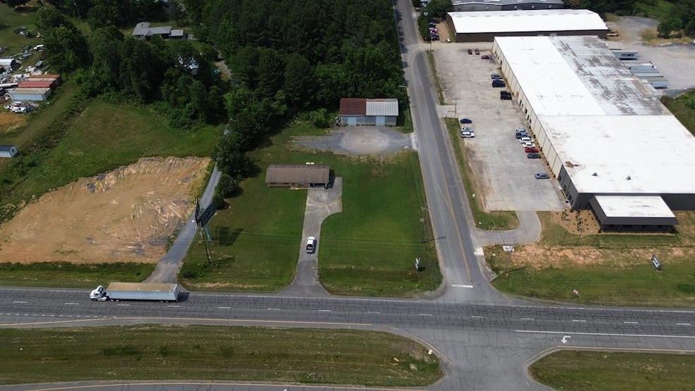3425 Chatsworth Rd SE, Dalton, GA 30721 - photo 1