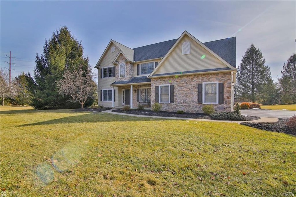 7251 Lochhaven St, Allentown, PA 18106 - photo 1