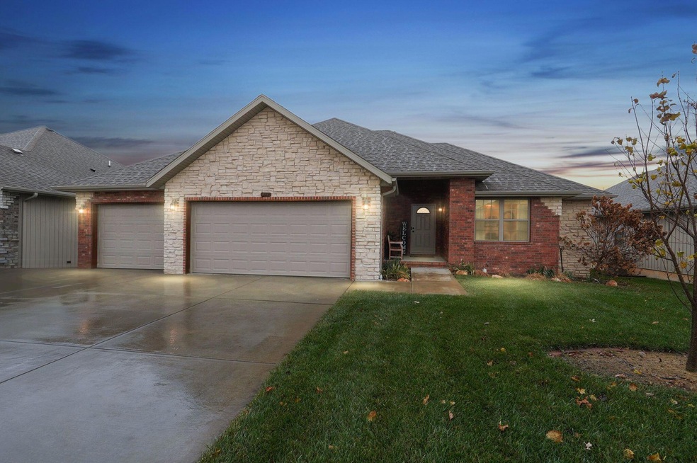 660 N Rockingham Ave, Nixa, MO 65714 - photo 1