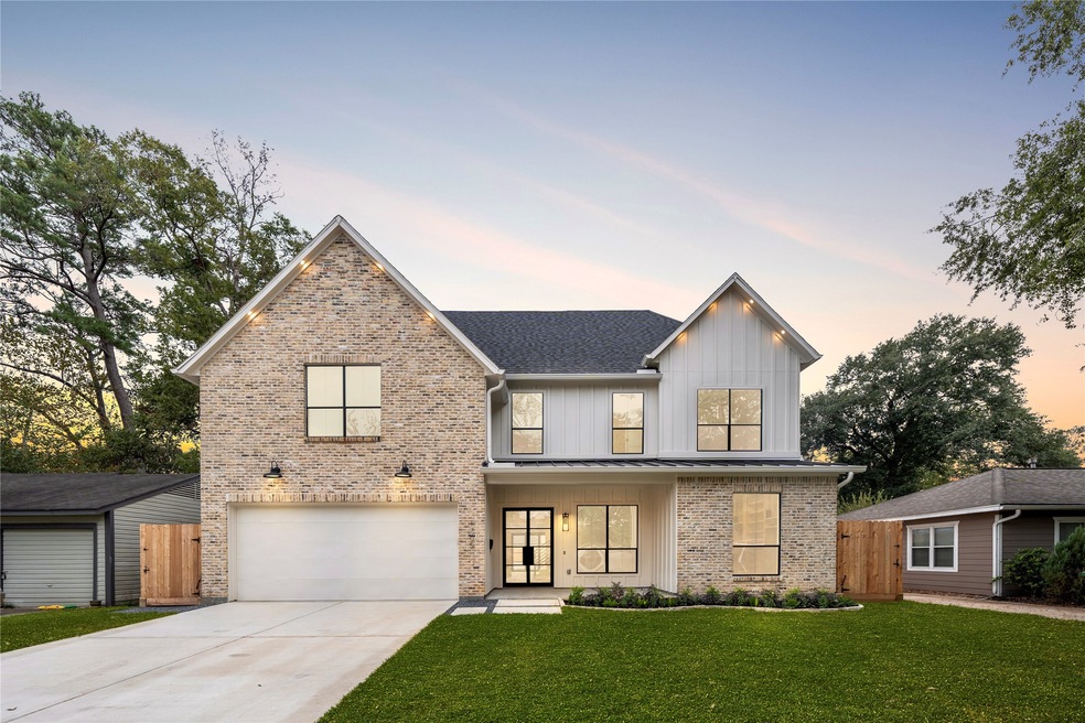 1705 Chantilly Ln, Houston, TX 77018 - photo 1