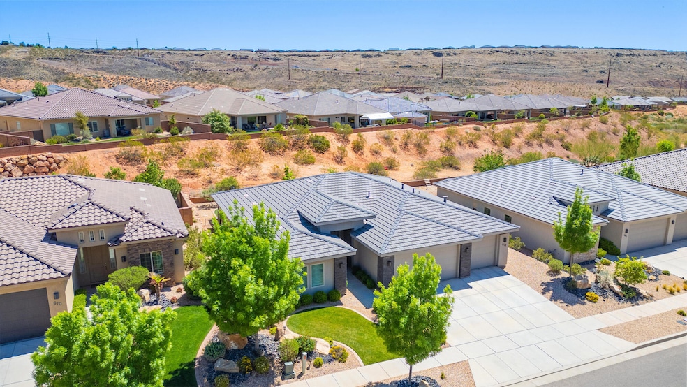 658 N Sage Crst Cir-002