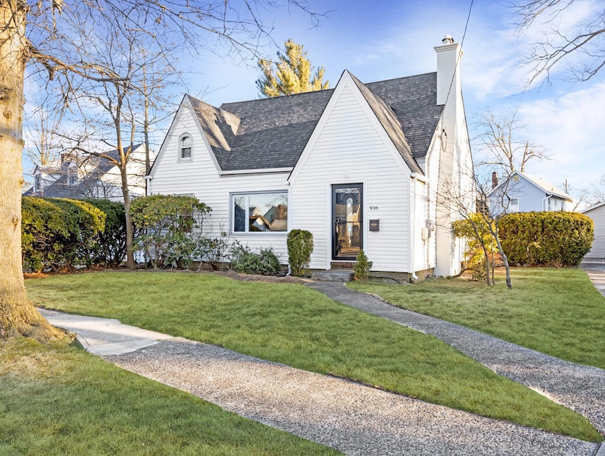 Sold $765,000 • Co-Listing Agent