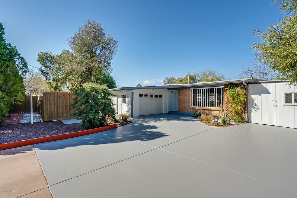 715 Belvedere Ave-2