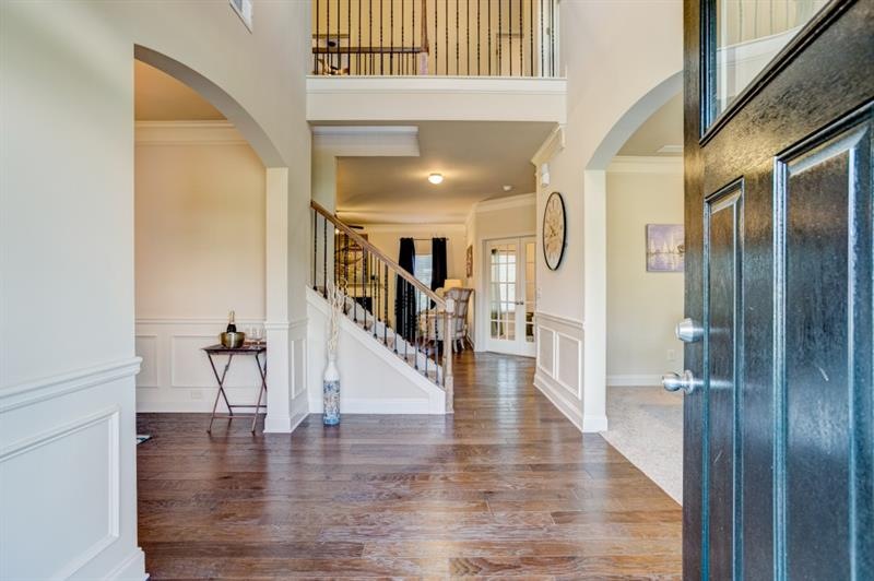 709 Owens Cir, Canton, GA 30115 - photo 1