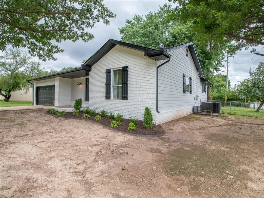 217 NW K St, Bentonville, AR 72712 - photo 1