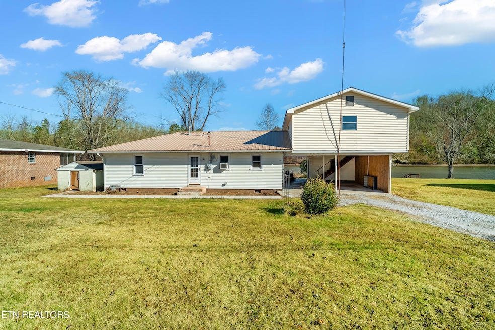 108 Lakeside Dr, Harriman, TN 37748 MLS 1246962