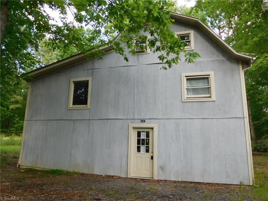 5237 Tree House Ln, Asheboro, NC 27205 - photo 1