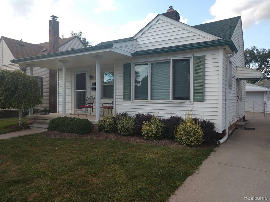 ALLEN PARK SCHOOLS. IDEAL LOCATION CLOSE TO EVERYT