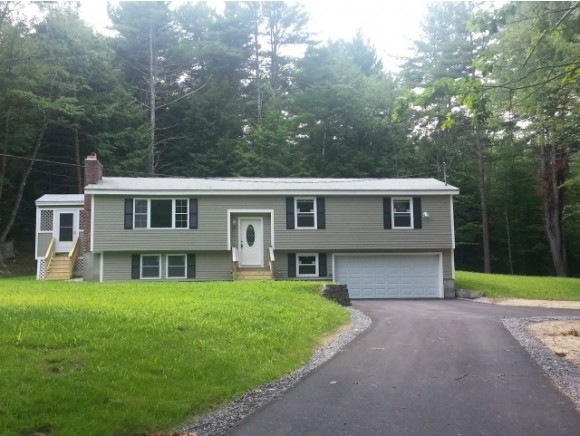162 N Shore Rd, Derry, NH 03038 - photo 1