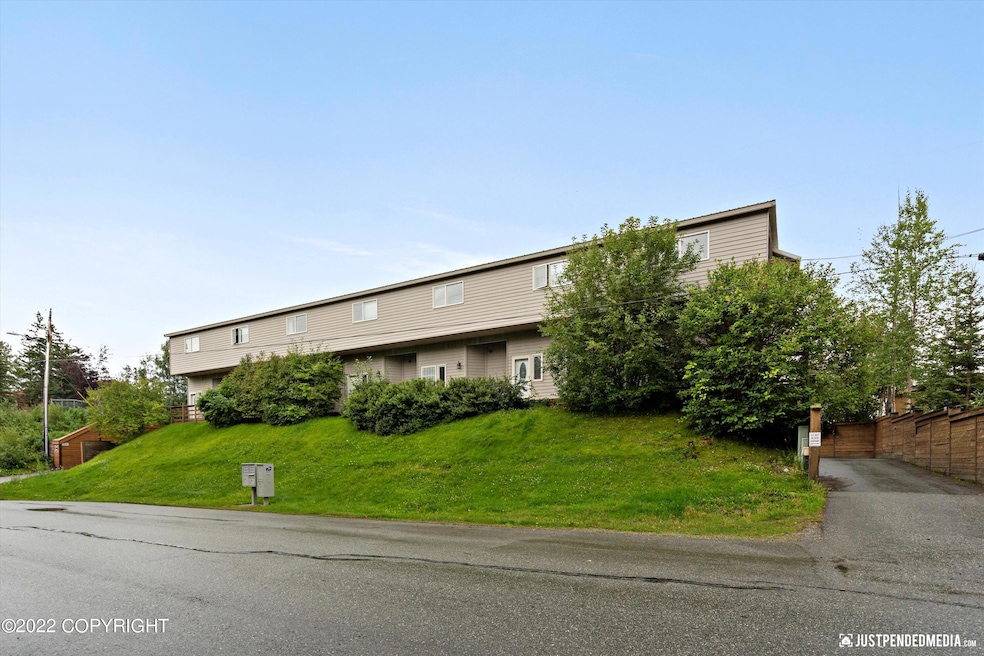 1072 E Westpoint Dr unit 5, Wasilla, AK 99654 - photo 1