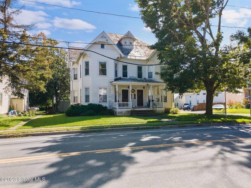 1-web-or-mls-450WMainSt_01