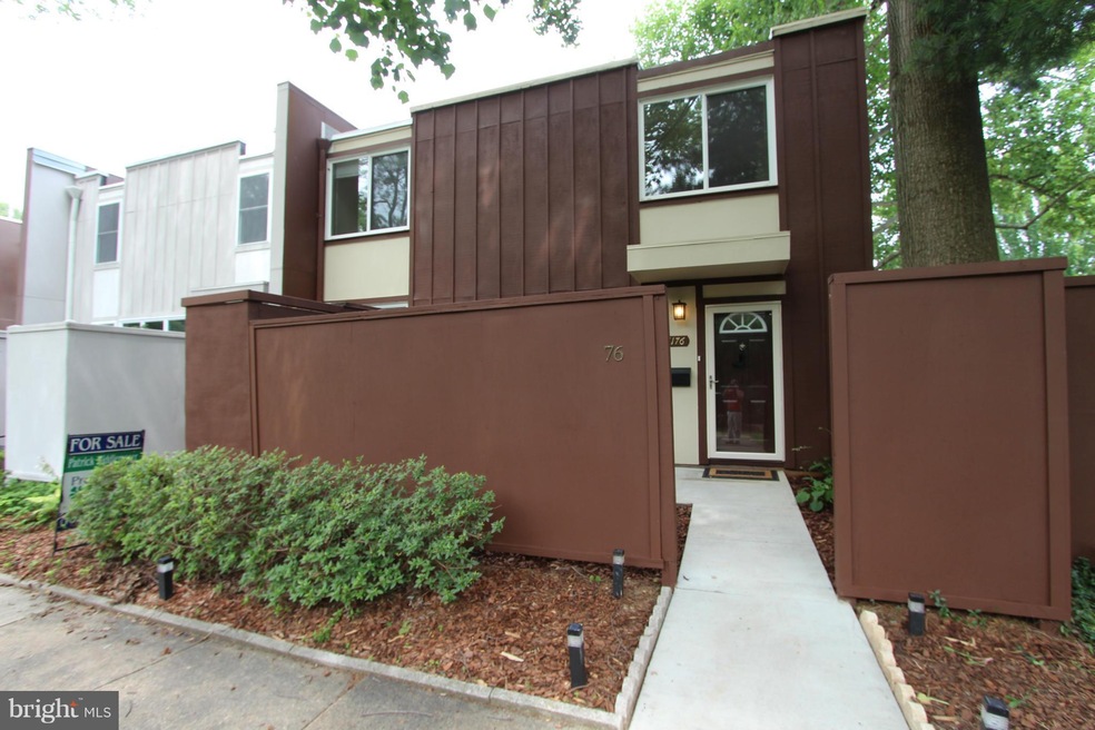 11176 Forest Edge Dr, Reston, VA 20190 - photo 1