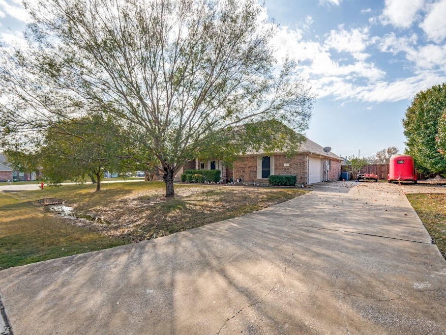 11011 Glenview Dr, Forney, TX 75126 - photo 1