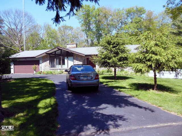 70 Elm St, Monroe, CT 06468 - photo 1