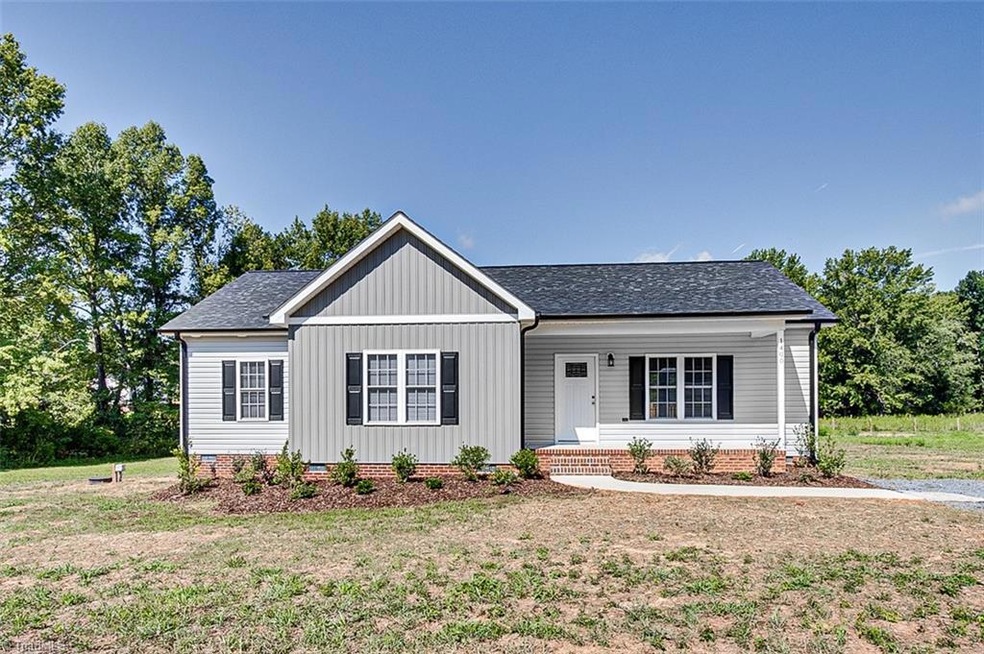 1400 Grantville Ln, Asheboro, NC 27205 - photo 1