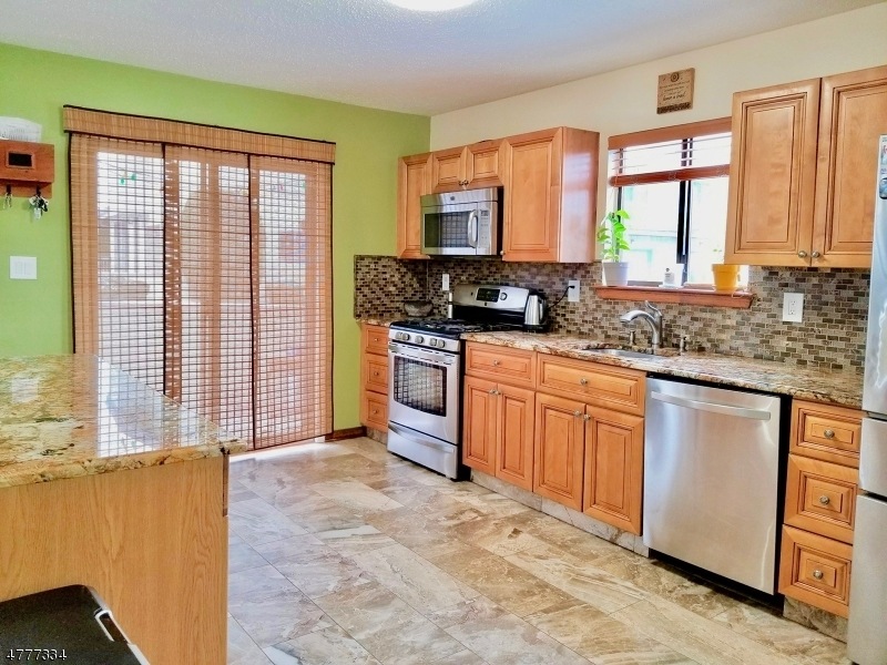 32 Talbot St unit 17, Somerset, NJ 08873 - photo 1