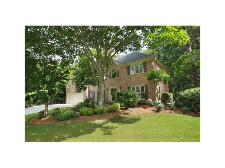 Beautifully landscaped 2 sided brick home.