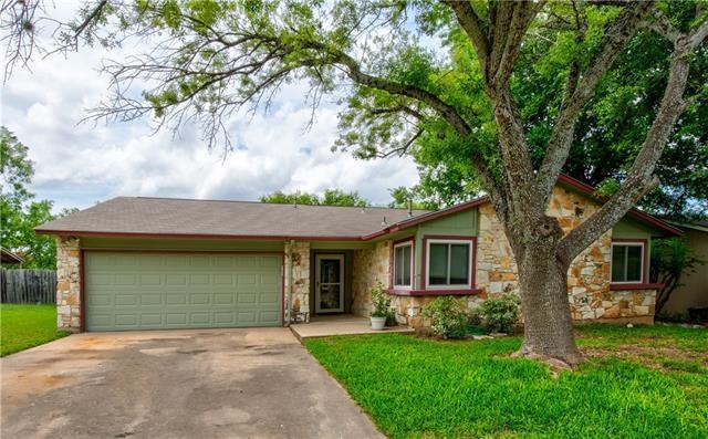 Quaint older Austin neighborhood tucked away, conv