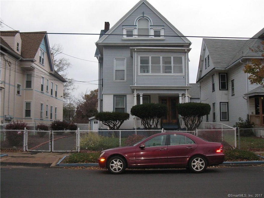 EXTERIOR FRONT VIEW