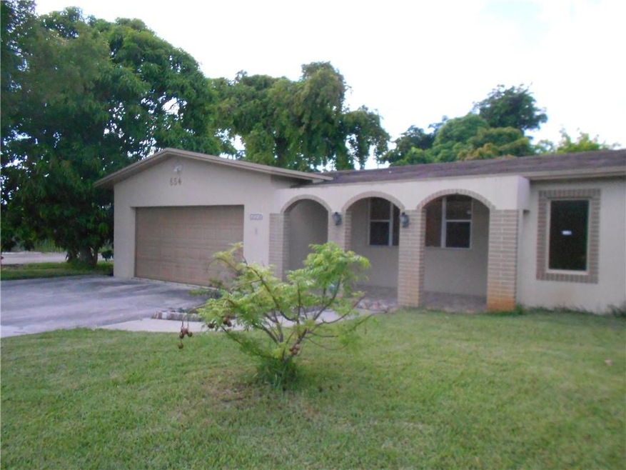 Exterior Front 6545 SW 24th Street