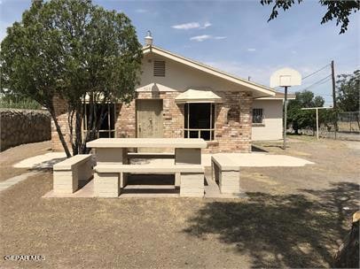 523 Chula Vista St unit A, El Paso, TX 79915 - photo 1