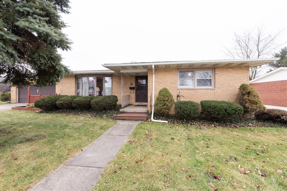 242 Carnation St, Dyer, IN 46311 - photo 1