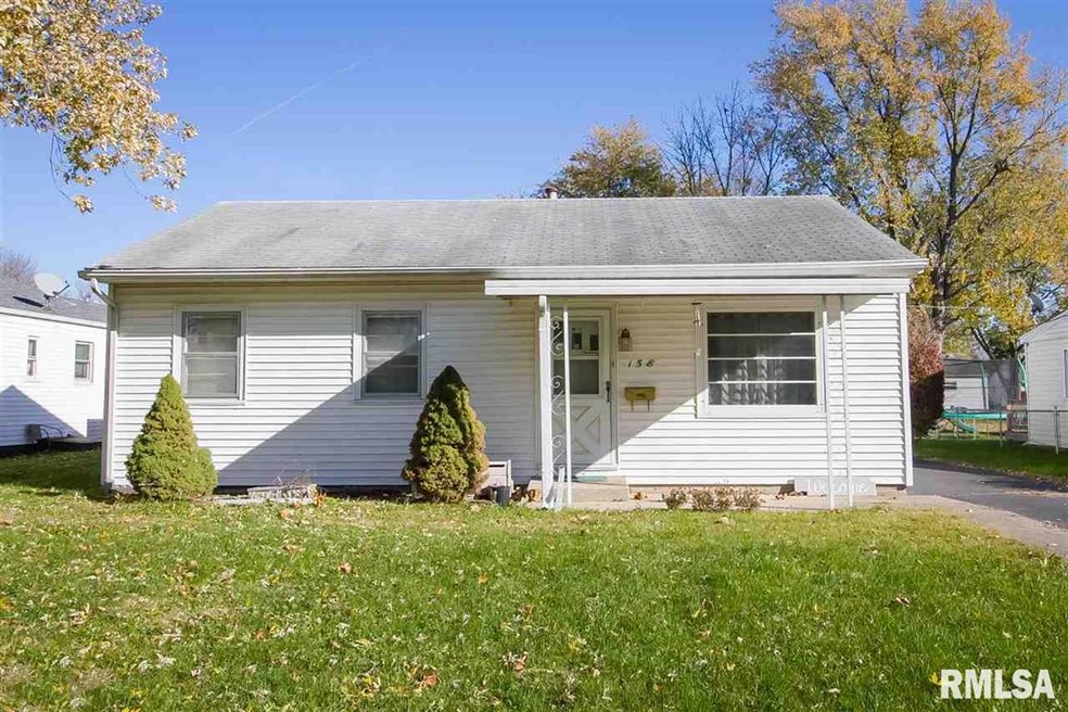 158 Portland Place, Lincoln, IL 62656 - photo 1