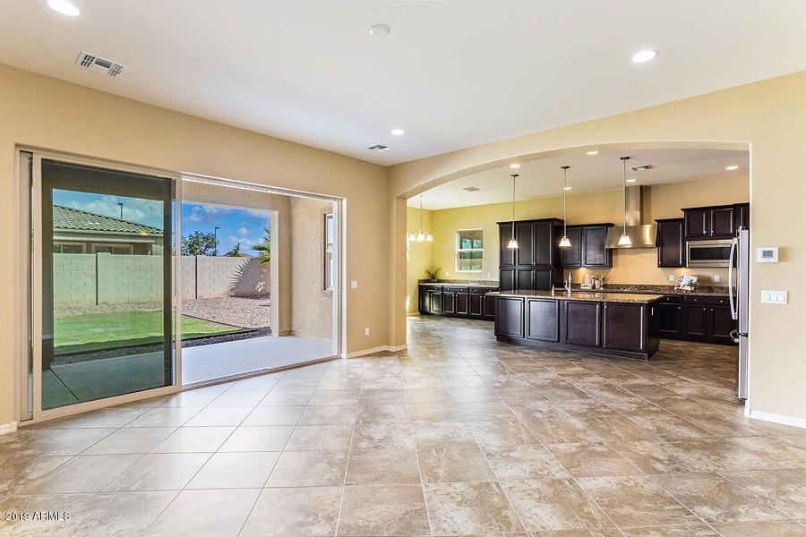 4166 E Glacier-10