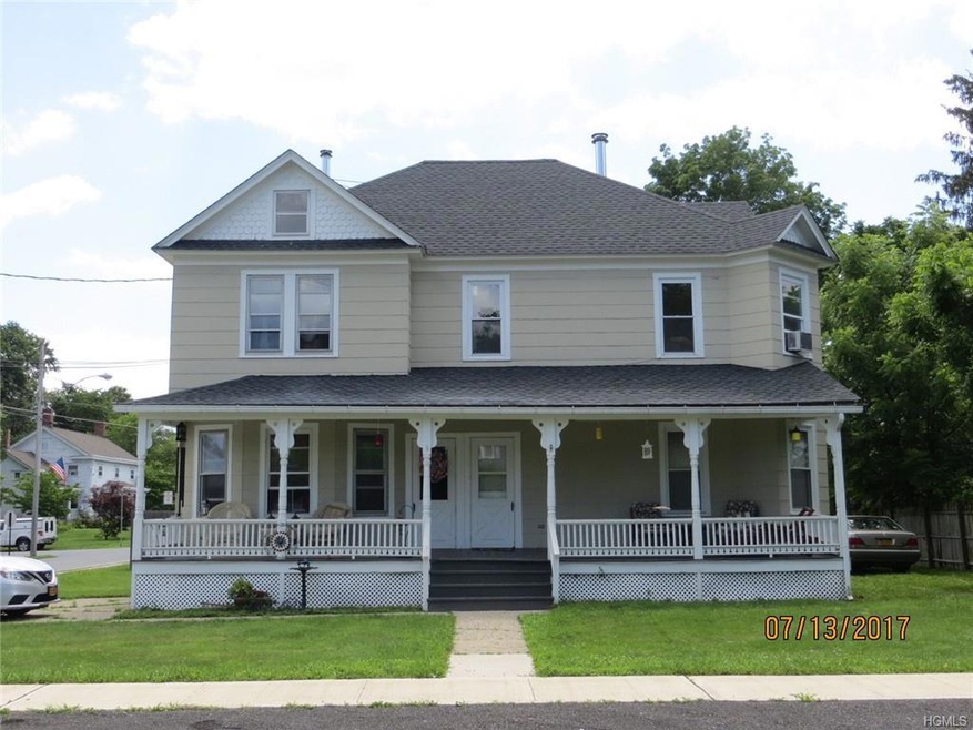 112 New St unit 2, Pine Bush, NY 12566 - photo 1