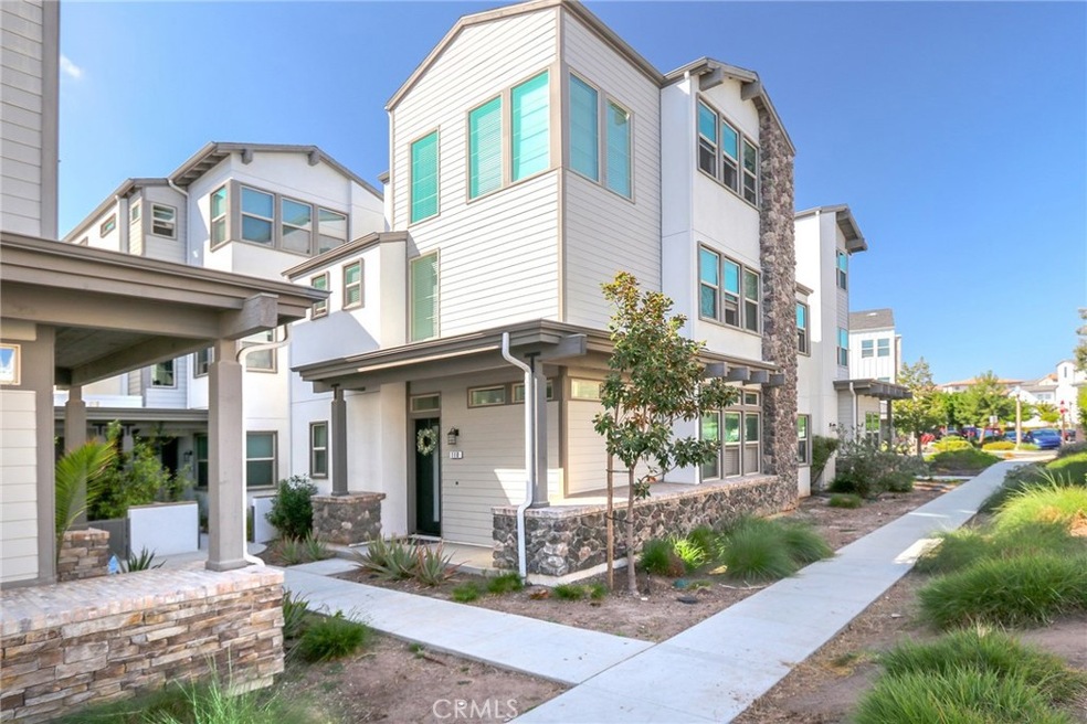 Sold $1,618,000 • Co-Listing Agent