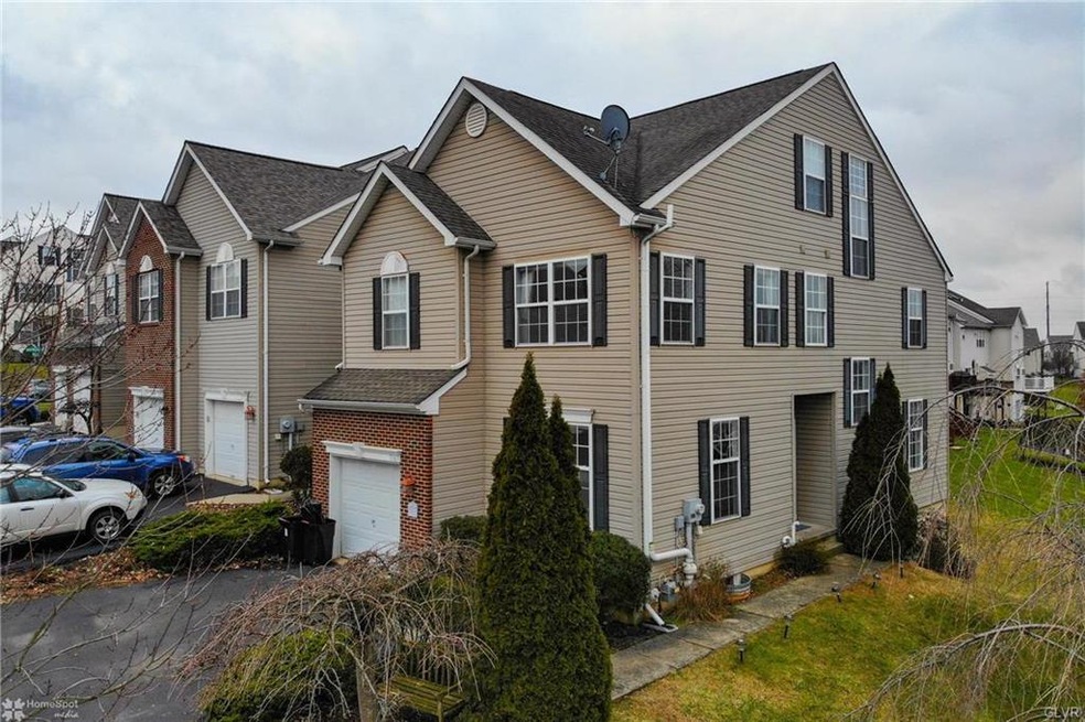 5167 Spring Ridge Dr E, Macungie, PA 18062 - photo 1