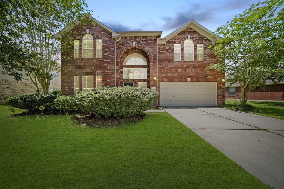 4704 Lakefront Terrace Dr, Pearland, TX 77584 - photo 1