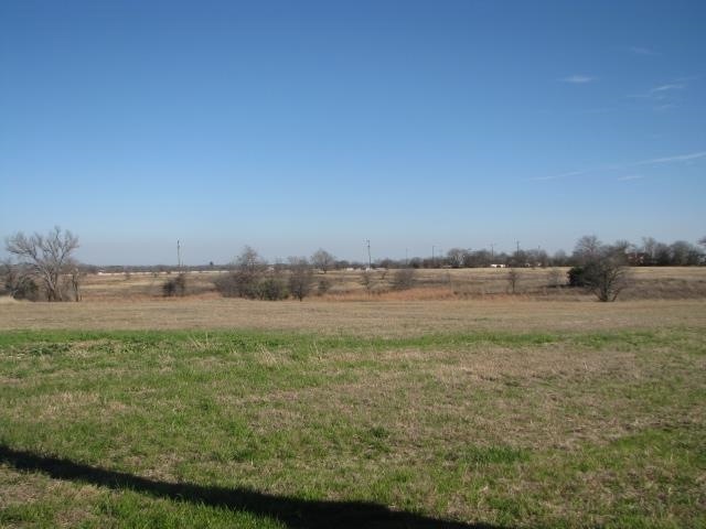 13318 Old 81, Troy, TX 76579 - photo 1