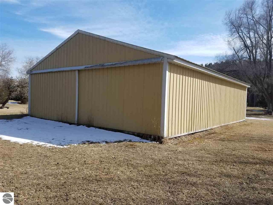 8240 Keystone Rd, Whittemore, MI 48770 - photo 1