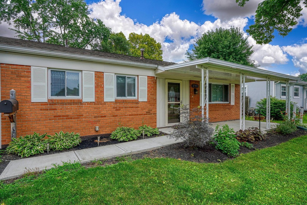 3792 Wade Rd (40)