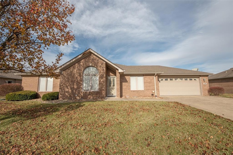 5182 E Harvard Ct, Columbus, IN 47203 - photo 1