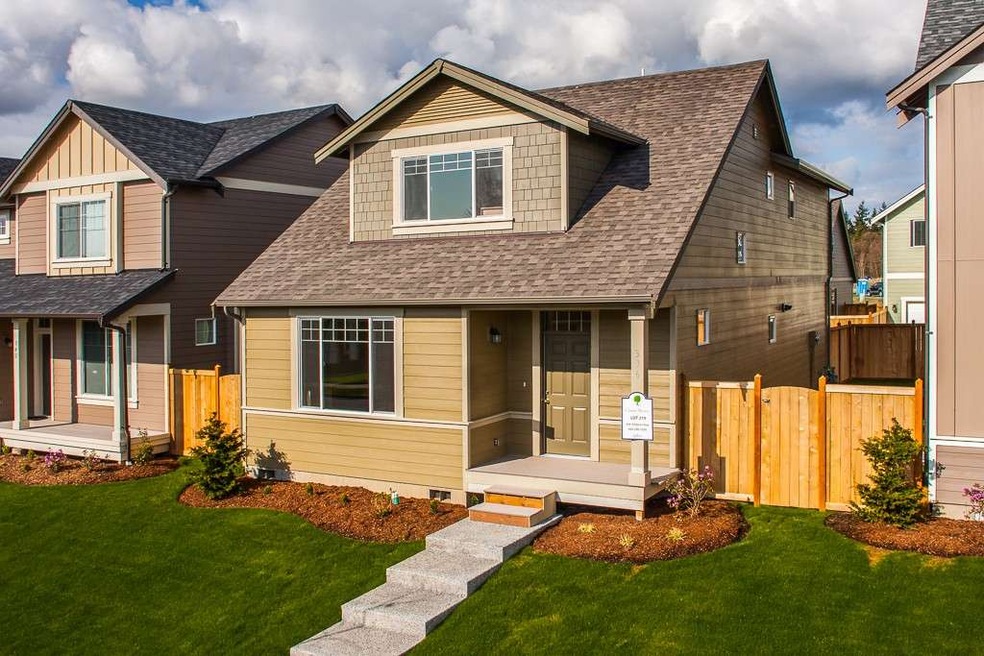 336 Tremont Ave, Bellingham, WA 98226 - photo 1